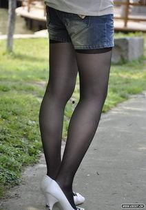 国产美女黑色丝袜在线看,国产美女黑色丝袜魅力瞬间