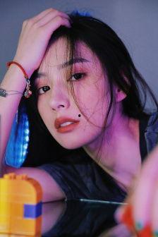 国产女主播频在线观看,在线观看背后的魅力解析